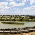 Bayside Salgados Албуфейра