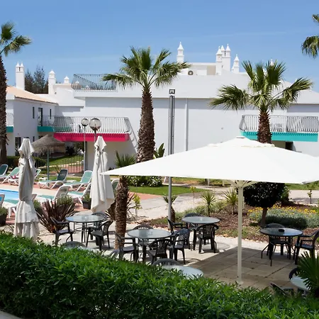 Bayside Salgados Apartahotel