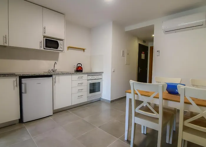 Bayside Salgados شقة فندقية 3*