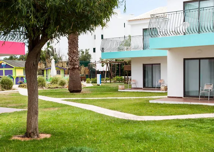 Bayside Salgados 3* البوفيرا