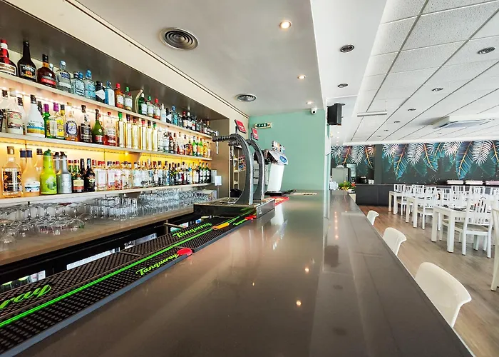 Bayside Salgados アパートホテル