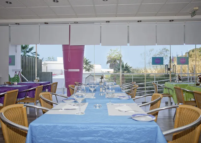 アパートホテル Bayside Salgados