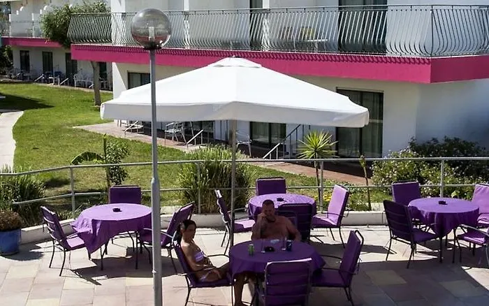 Bayside Salgados Aparthotel 3*