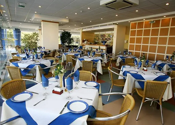 Bayside Salgados Aparthotel 3*